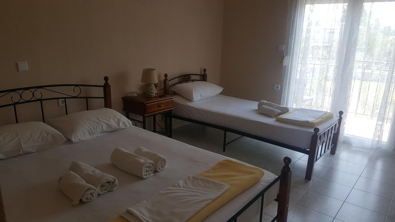 Noufara Apartments Néa Meságkala Eksteriør bilde